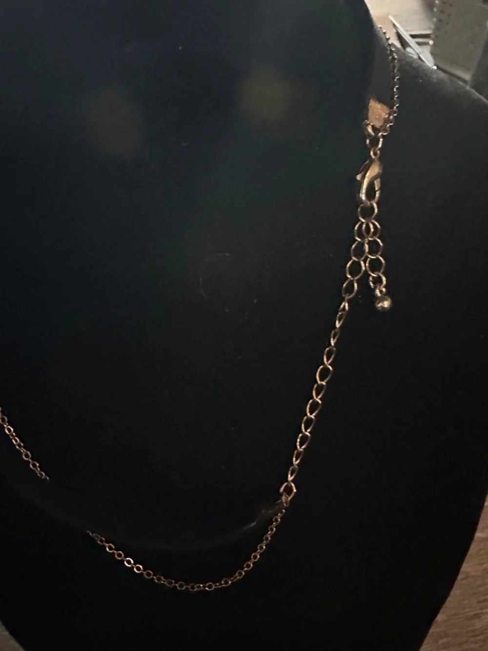 TWO TIER CHOKER NECKLACE WITH SOLITAIRE RHINESTONE - Picture 3 of 3